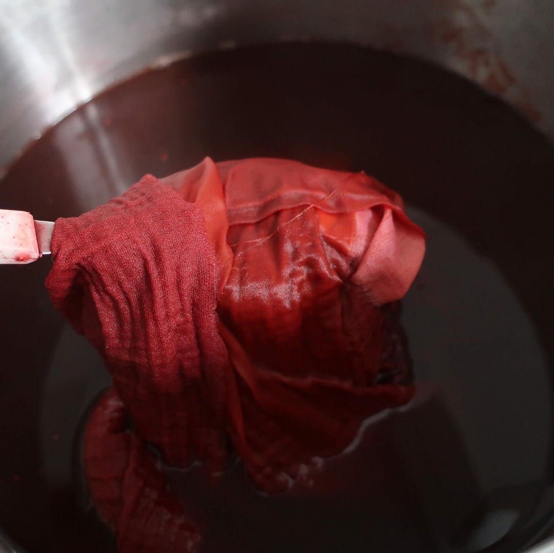 Atelier Akane - Bain de teinture naturelle à la garance