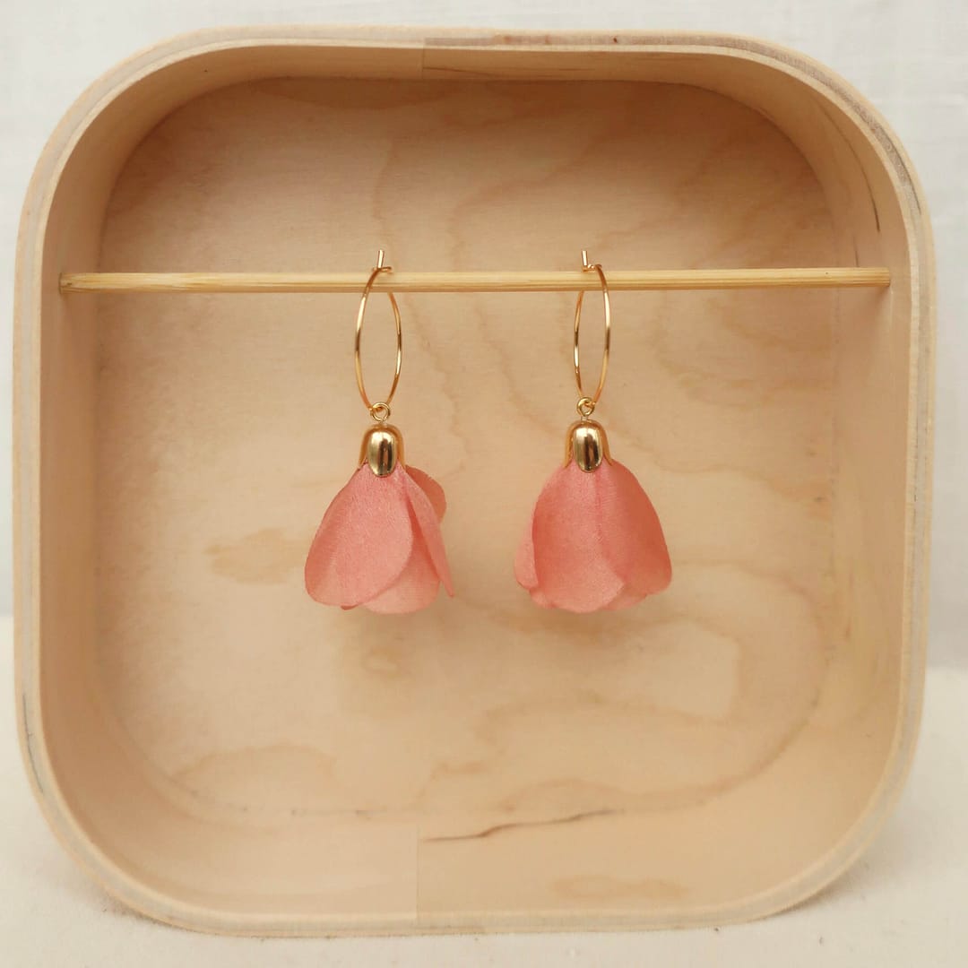 earings natural dye silk madder