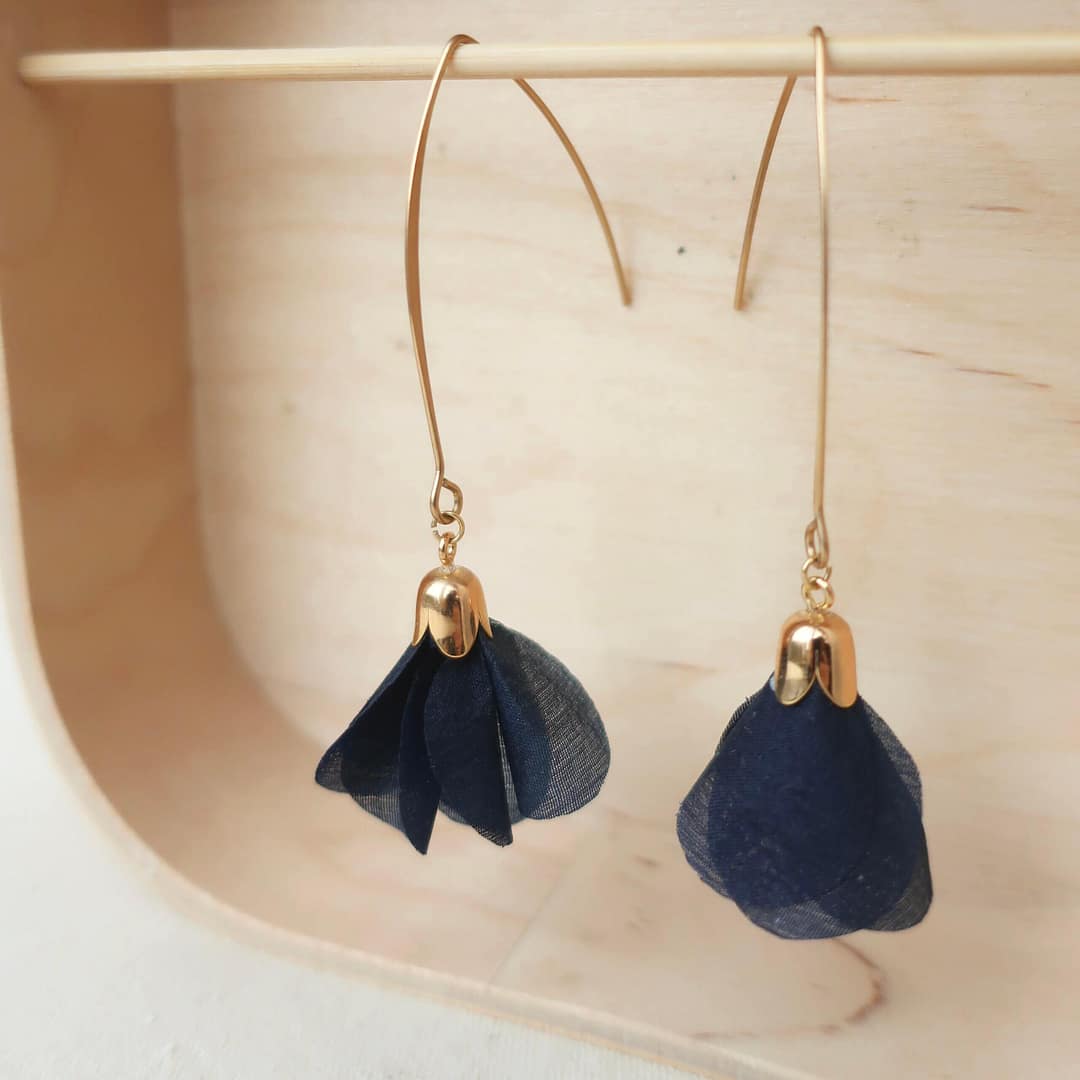 earings natural dye silk logwood