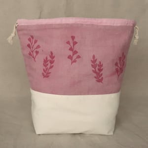 Pochette teinte à la cochenille – A