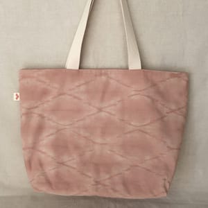 Sac cabas matelassé teint à l’avocat
