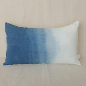 Housse de coussin teinte à l’indigo