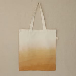 Tote-bag teint à l’oignon